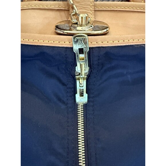 Vintage Louis Vuitton Housse Porte-Habits 2 Pli Garment Bag + 3 Brass Hangers - Picture 15 of 16